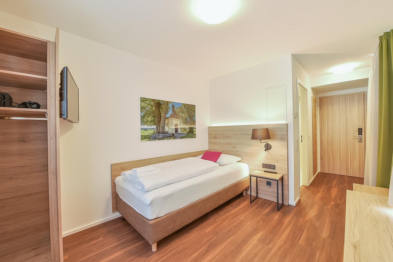 Stuecklhof Eurasburg Hotel Bagian luar foto